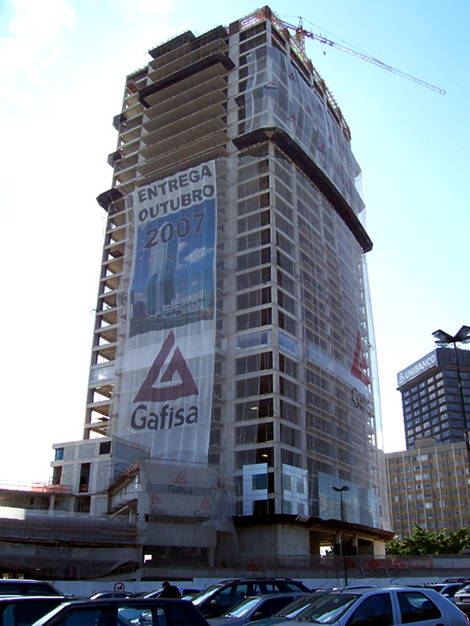 Eldorado Business Tower by Virgilio Grimaldi