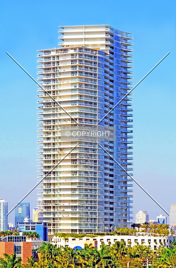 ICON at South Beach by Jorge Molina