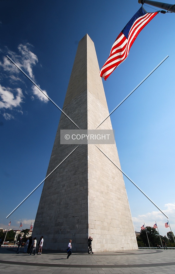 Washington Monument by Royce Douglas