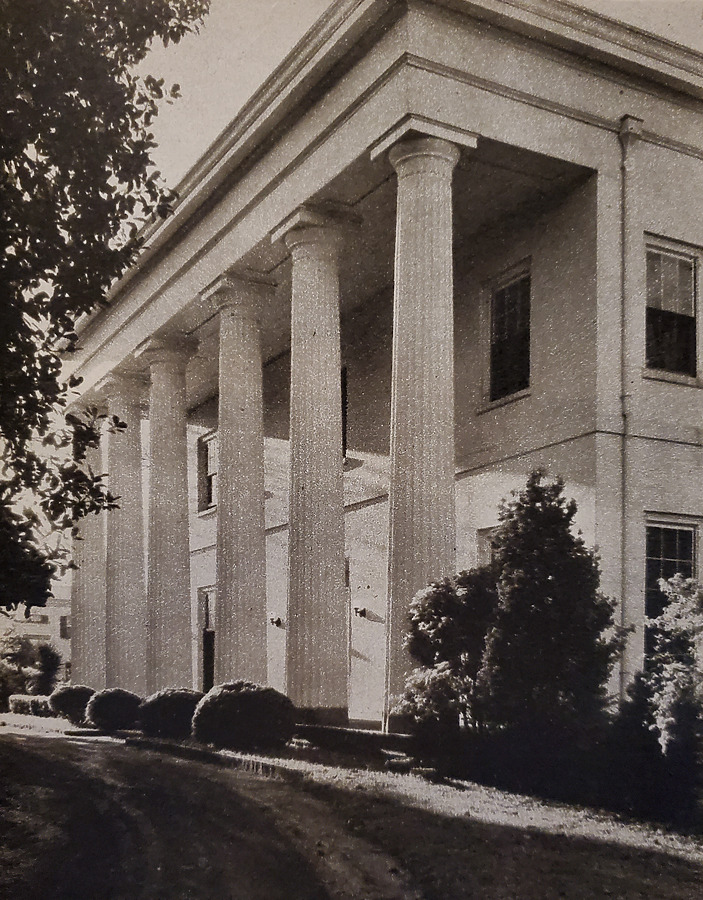 Upson House Photo 817859908 Stock Image SKYDB