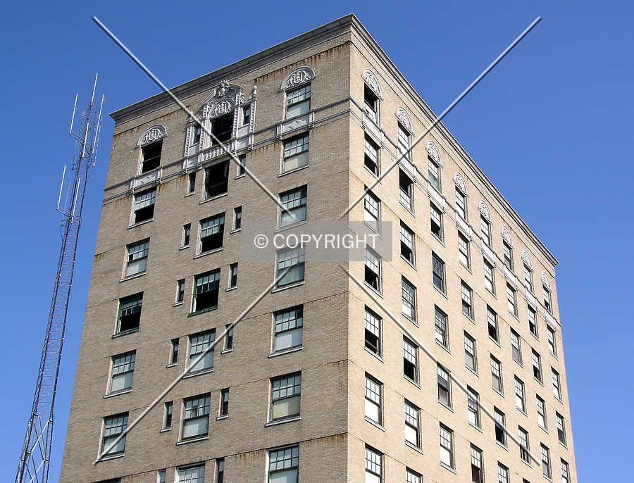 Sabine Hotel by Chris Patriarca