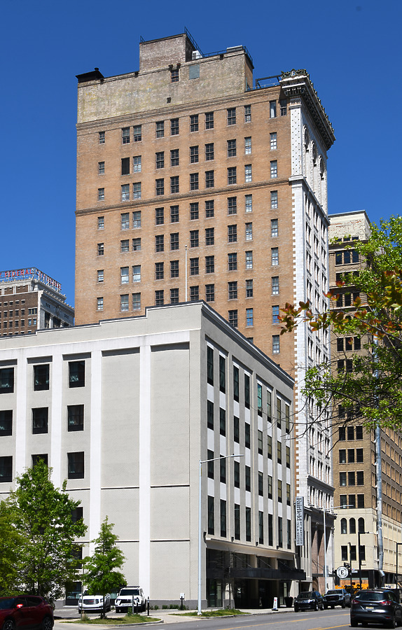 Elyton Hotel by John W. Cahill
