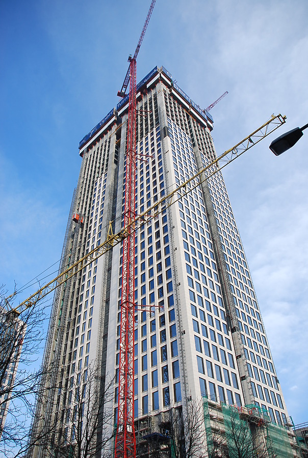 OpernTurm by Huopa