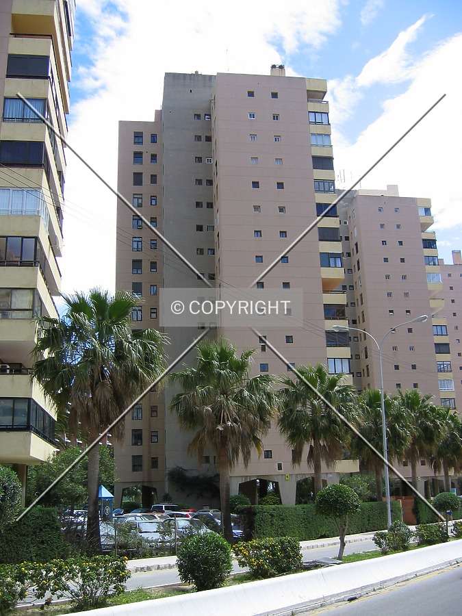 Playamar I - Torre 5 by Victor Carcedo