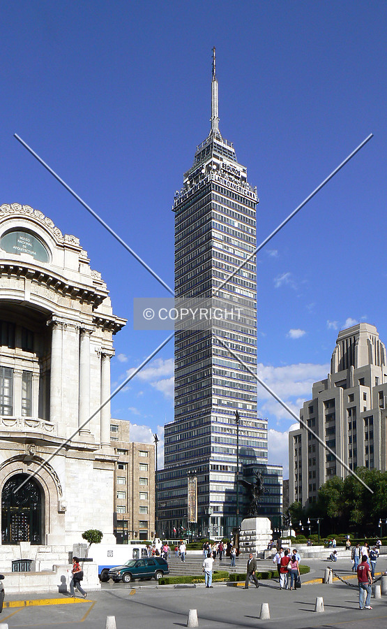 Torre Latinoamericana by Luis Ibáñez
