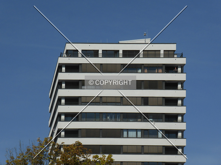 Lyoner Straße 19 by Nephilim