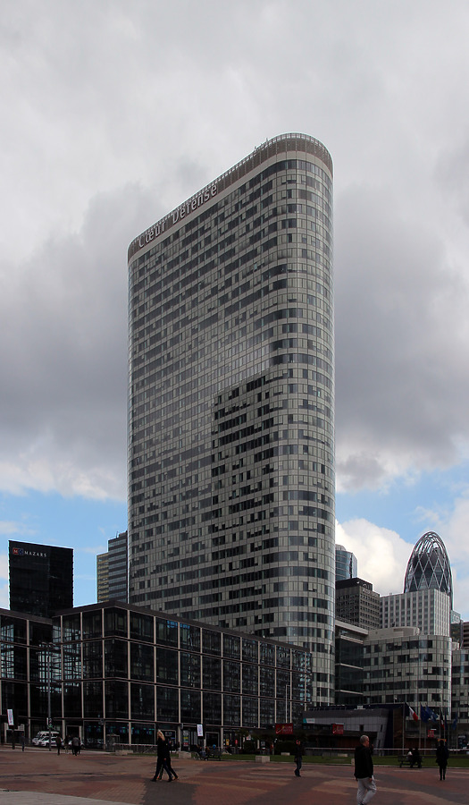 Coeur Défense by Kjetil Balog
