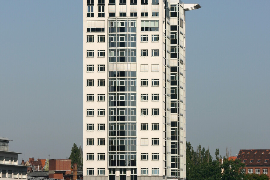 Twin-Towers I