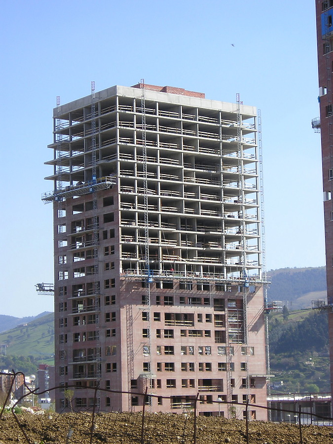 Torre IX by Mikel Allende