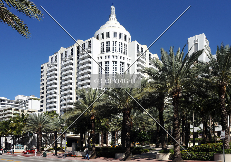 Loews Miami Beach Hotel South Beach by Jorge Molina