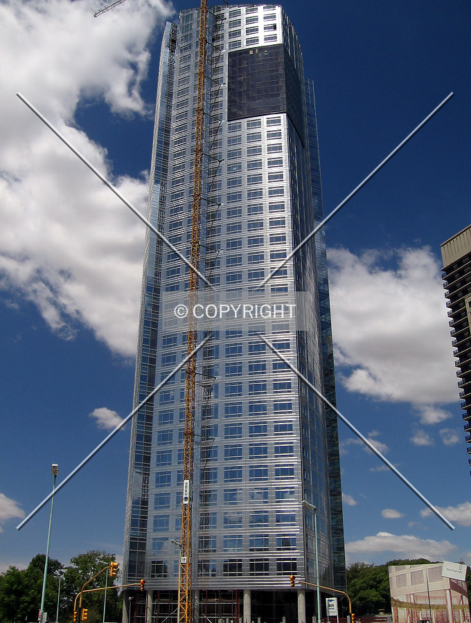 Torre Repsol YPF by Maximiliano Buono