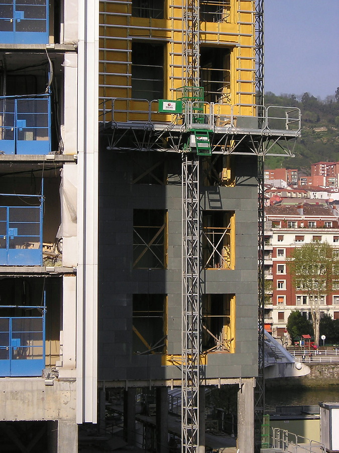 Isozaki Atea I by Mikel Allende