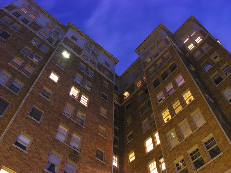 Commodore Apartments