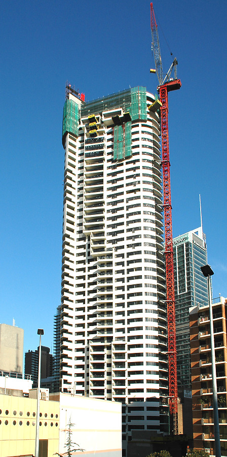Meriton Tower by John Bek