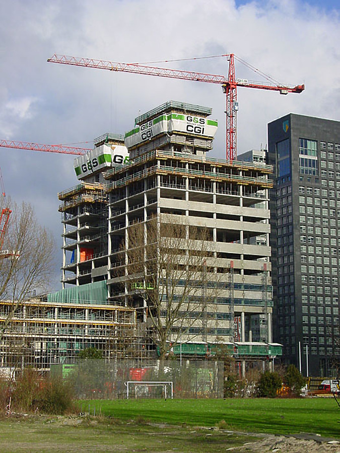 Ito-Toren by Michiel van Dijk