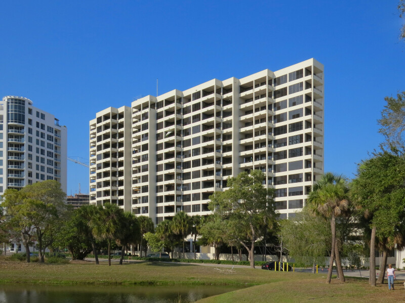 Bay Plaza Condominiums