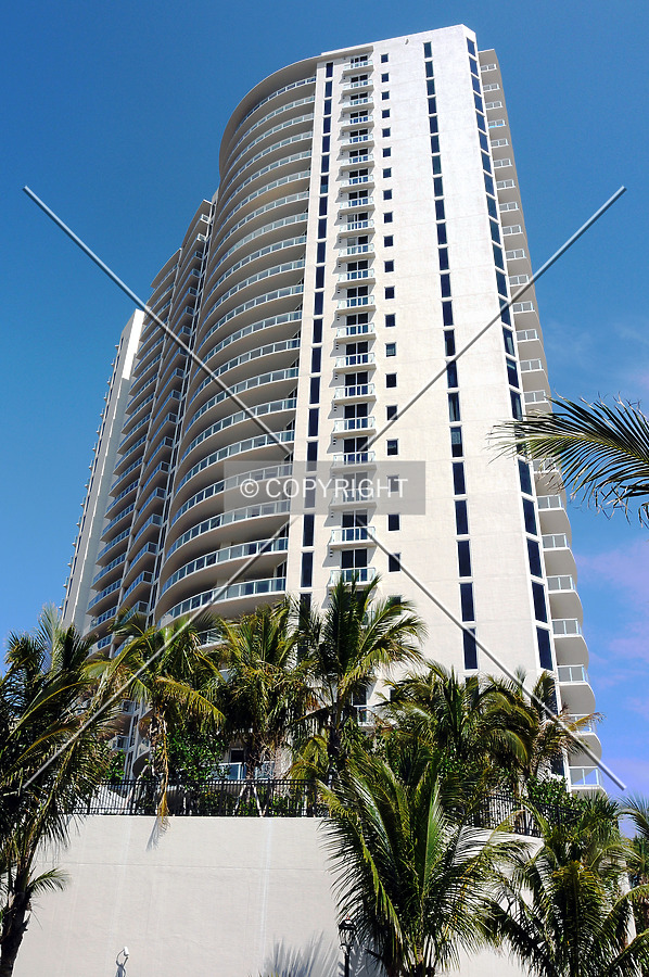 2700 North Ocean West Tower by Jorge Molina