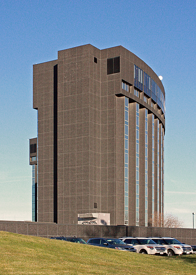 Renaissance Saint Louis Hotel Airport by Ryan Hildebrand