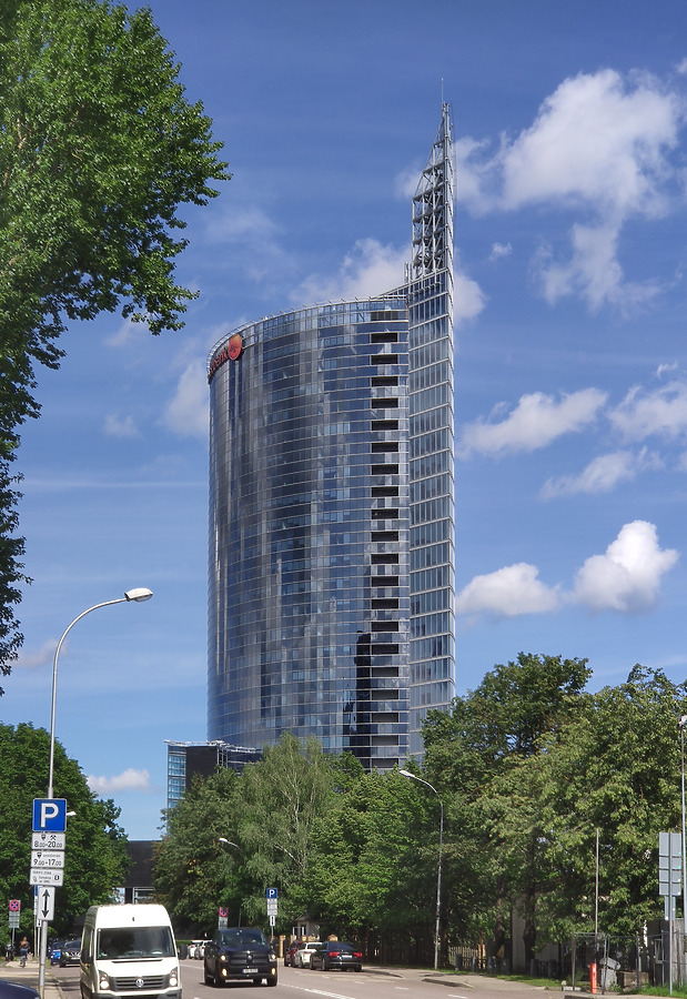 Swedbank Central Building by Huopa