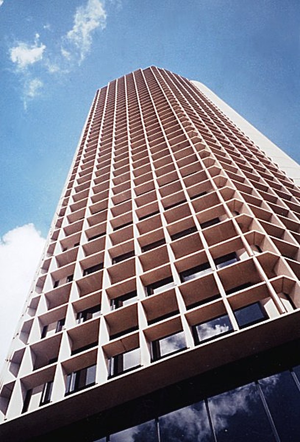 One Shoreline Plaza - South Tower by Kevin Lehnhardt