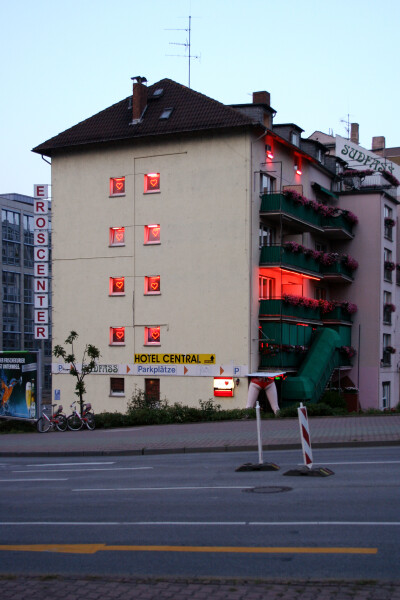 Oskar-von-Miller-Straße 6