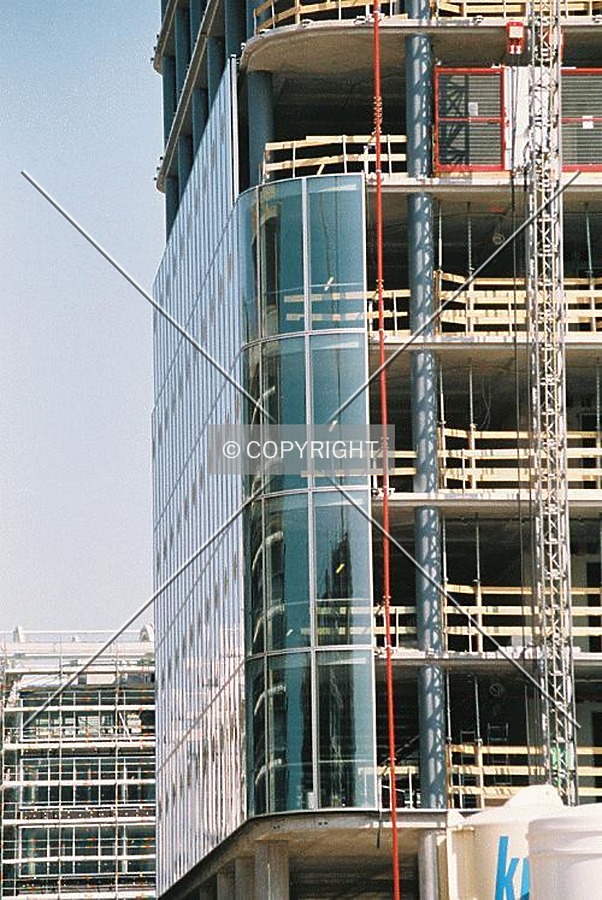 Hochhaus Uptown München by Nephilim