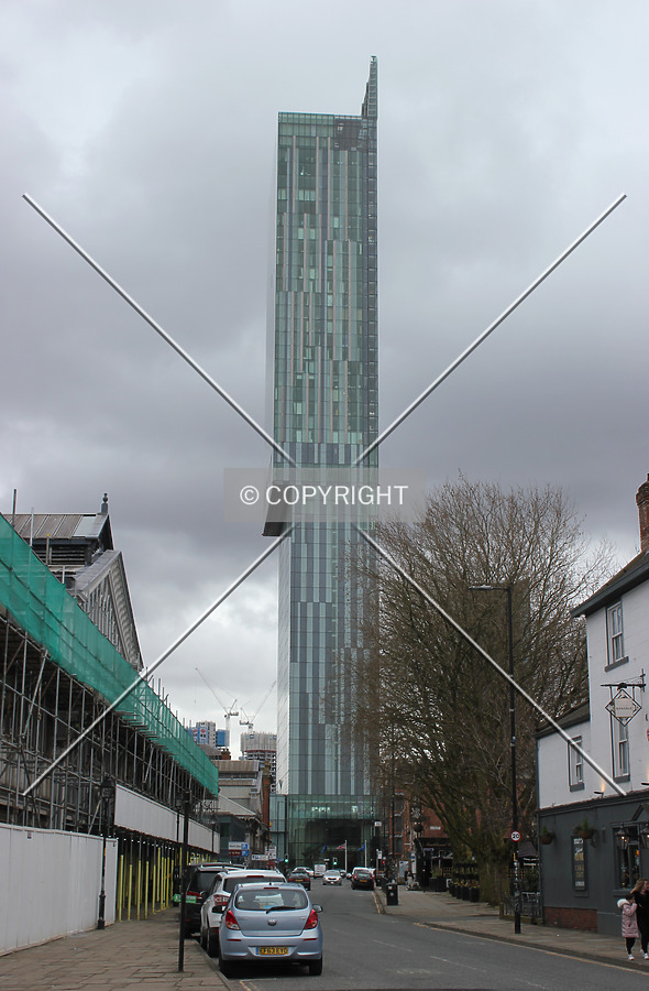 Beetham Tower by Florian Barbier
