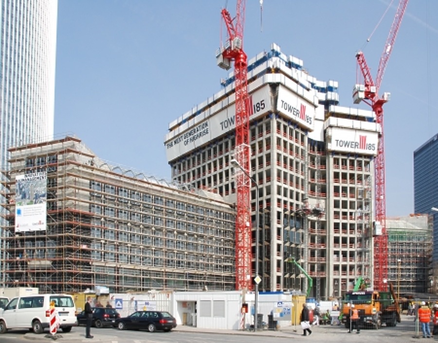 Tower 185 by Huopa