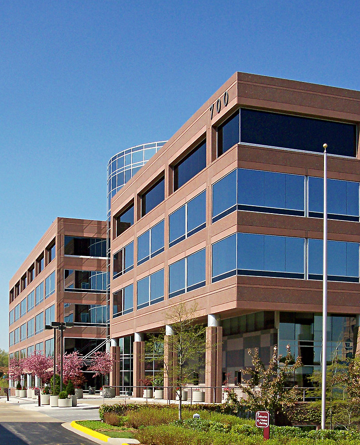 700 Maryville Centre by Ryan Hildebrand