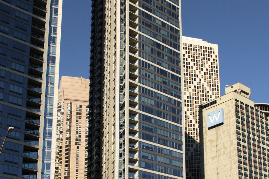 600 Lake Shore Drive, North Tower