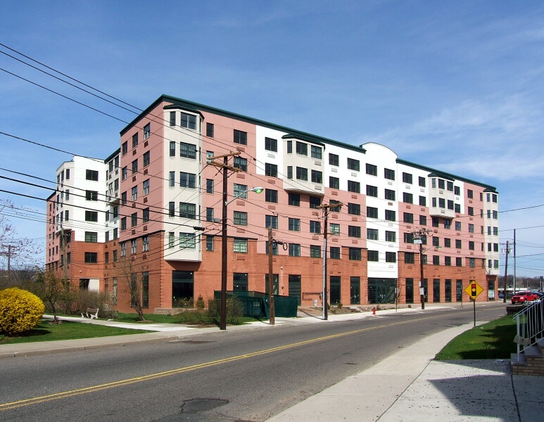 828-002-233
