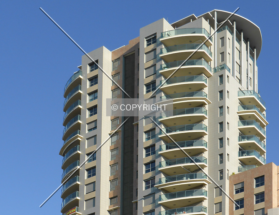 Edificio Oceanis by Nephilim