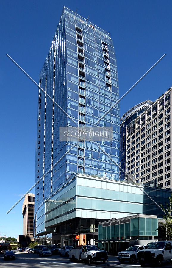 Rosslyn Central Place Residential Tower by Chris Patriarca