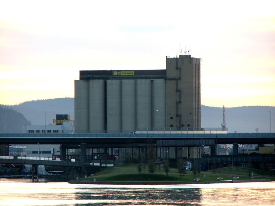 Felleskjøpet by Kjetil Balog