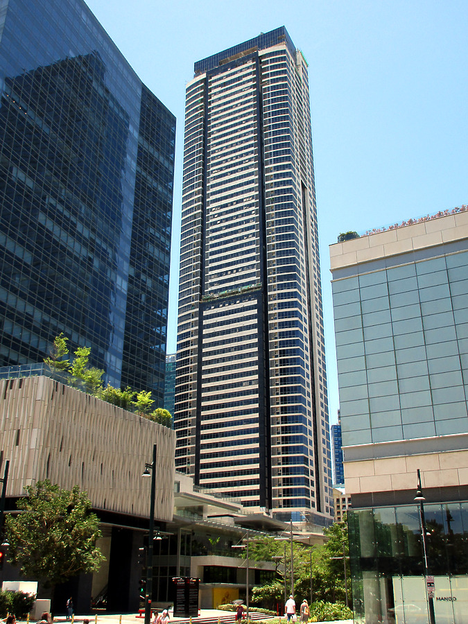 The Suites at One Bonifacio High Street by Daniel Kieckhefer