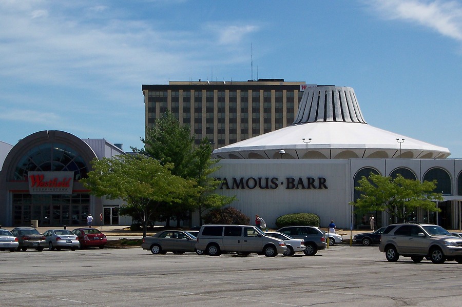 500 Office Tower by Ryan Hildebrand