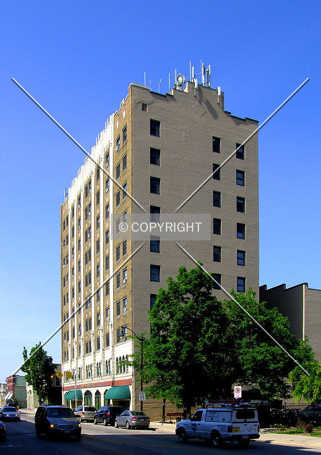 Mainview Apartments by Chris Patriarca