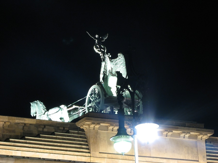 Brandenburger Tor by Edoardo Marchetti