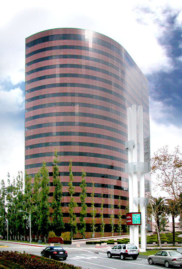 Center Tower by Jim Schwartz