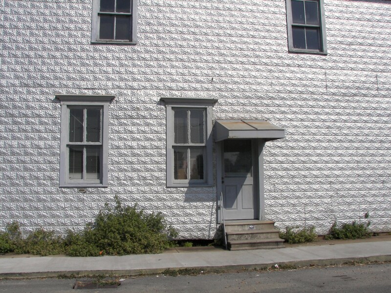 833-623-704