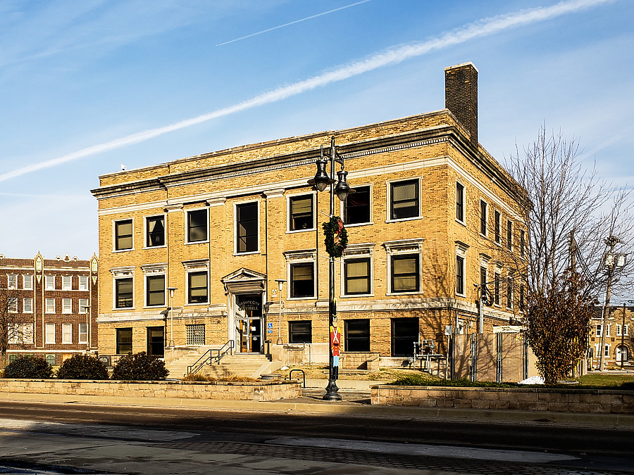 Granite City City Hall by Ryan Hildebrand