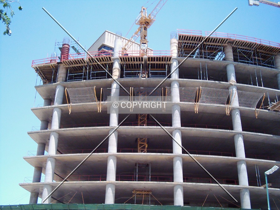 Torre Repsol YPF by Maximiliano Buono