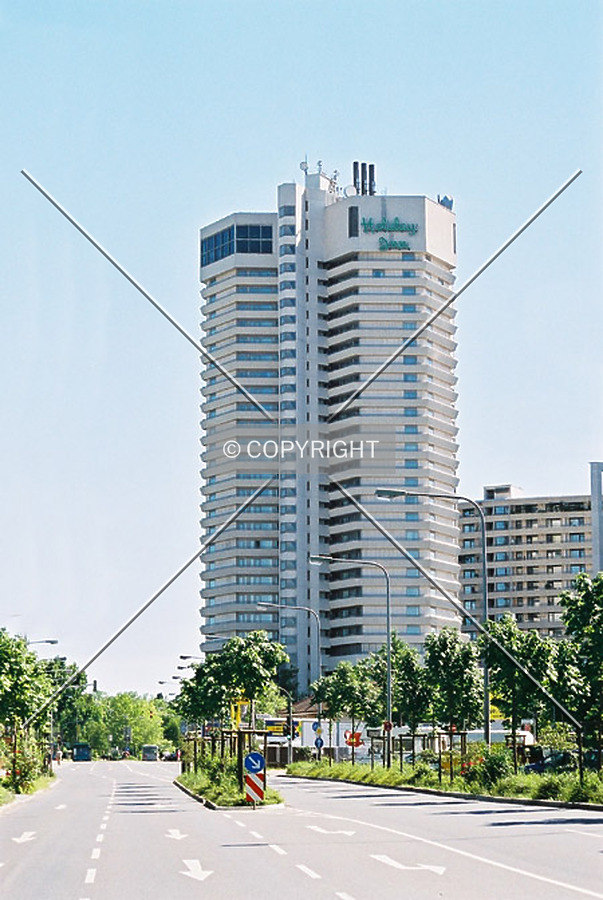 Leonardo Royal Hotel Frankfurt by Nephilim