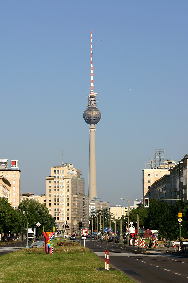 Berliner Fernsehturm by Michiel van Dijk