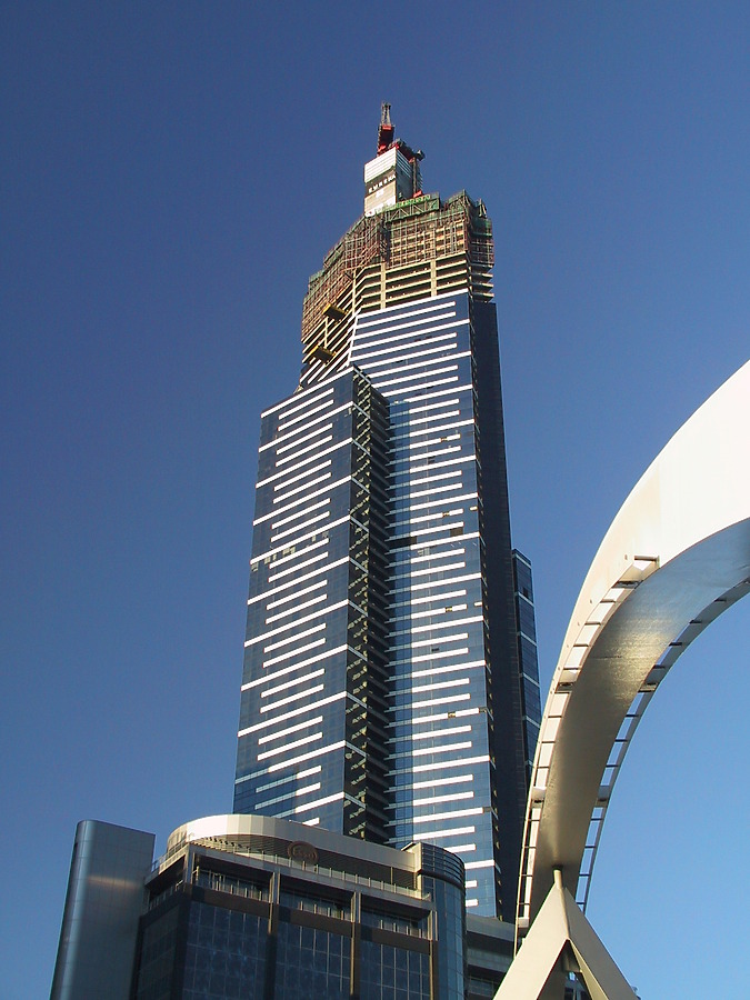 Eureka Tower by John Bek