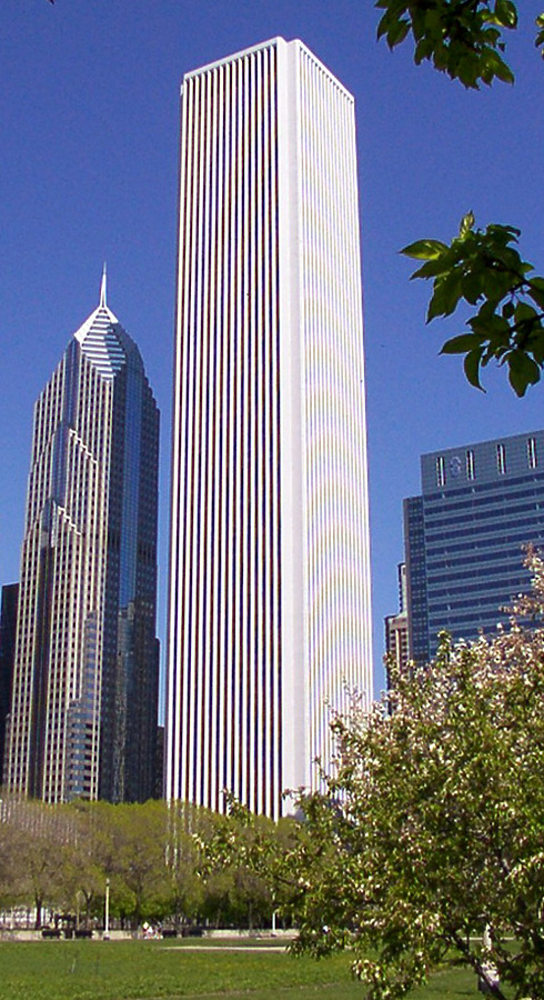 Aon Center by Daniel Kieckhefer