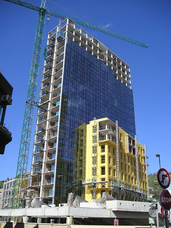 Isozaki Atea I by Mikel Allende