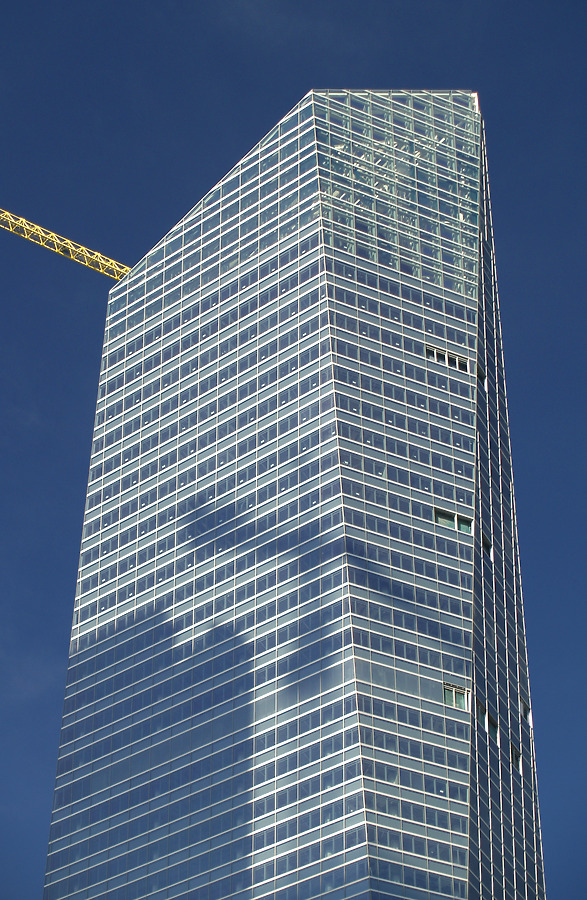 Torre de Cristal by Cesar Serrano