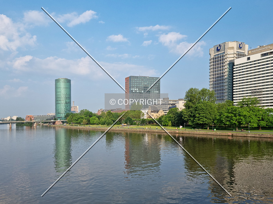 Hochhaus MainForum by Nephilim