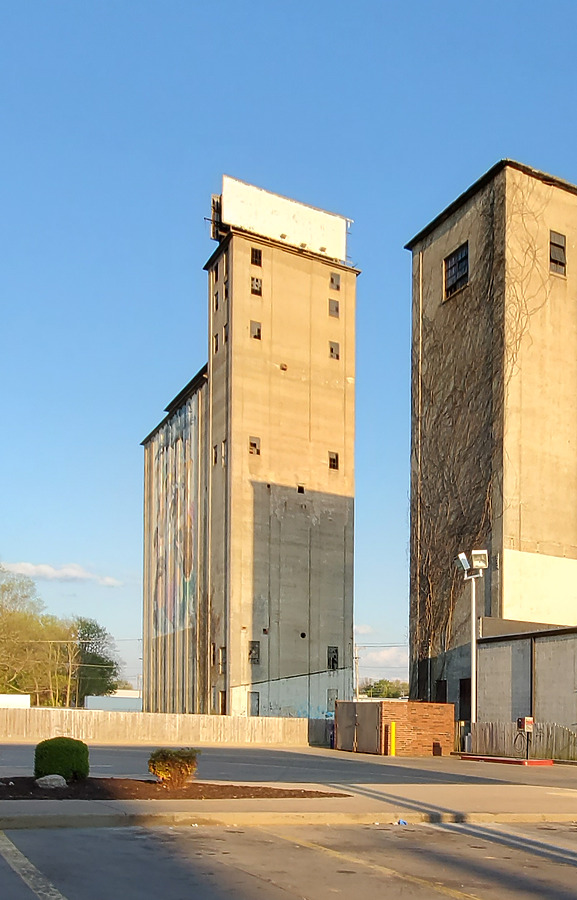 Missouri Farmers Association Elevator by Ryan Hildebrand